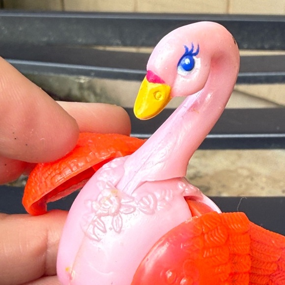 McDonald's 1996 Littlest Pet Shop Tonka Corp PINK SWAN Moveable Head & Wings - Picture 9 of 9